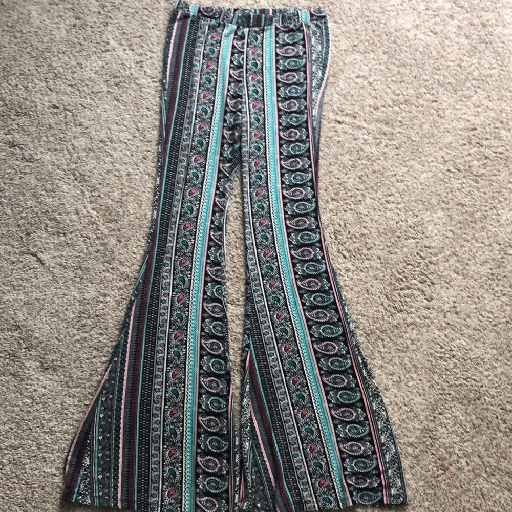Stretchy patterned pants